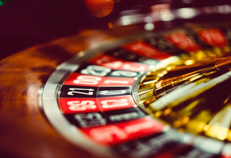 Panel taruhan Lightning Baccarat dengan tombol untuk memilih Player, Banker, atau Tie