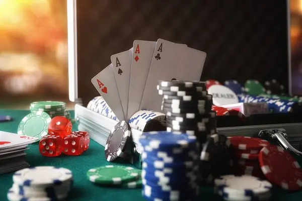 Layar baccarat pedetogel menampilkan kartu pemain, banker, dan hasil dengan multi-kamera